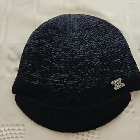 Lululemon Women's Knitted Winter Ball Cap Black/Gray One Size - Picture 8 of 16